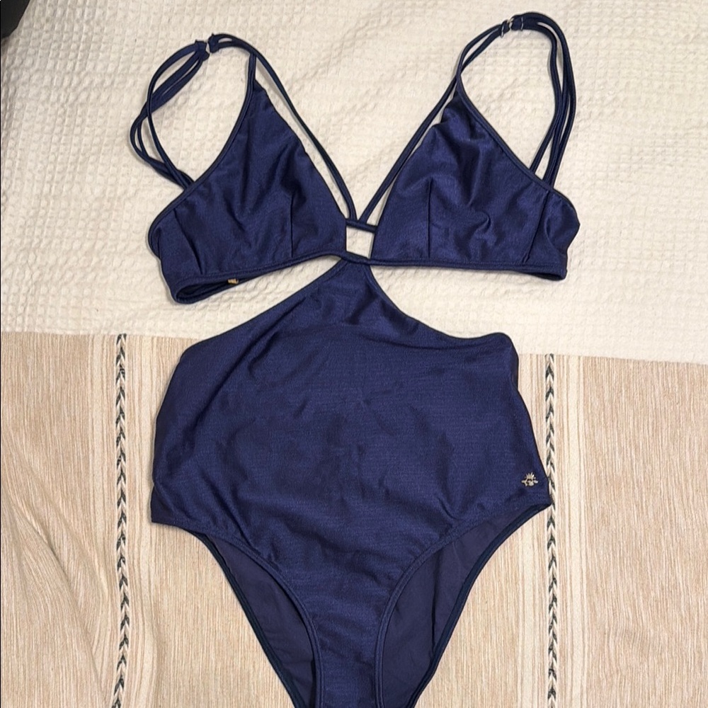 CIA.Maritima Navy Cutout One-Piece Swimsuit with Strappy Top, Large